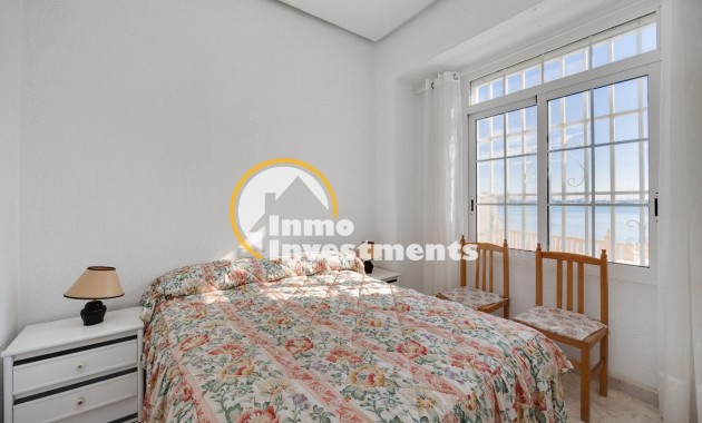 Resale - Apartment - Torrevieja - Acequion