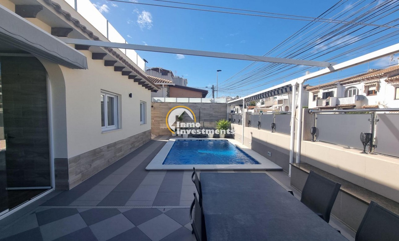 Bestaande bouw - Villa - Torrevieja - Los Balcones