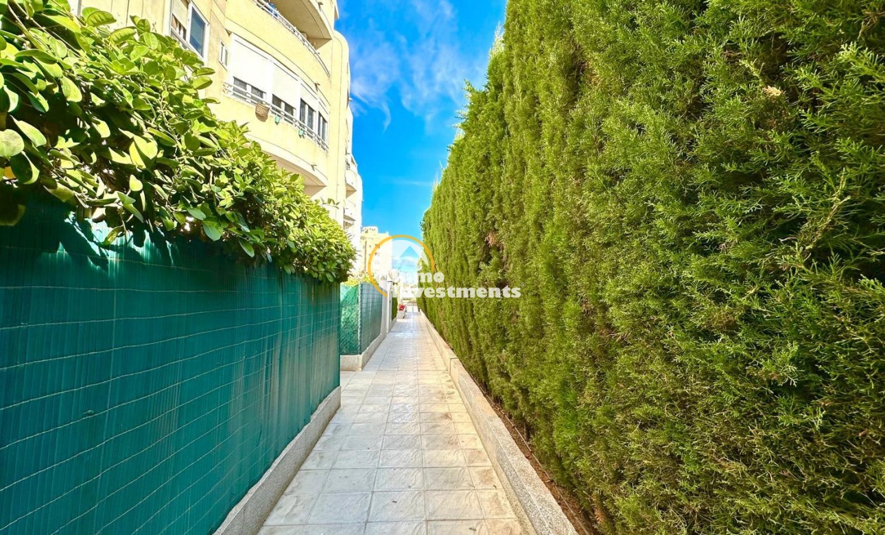Resale - Apartment - Torrevieja - Playa del Cura