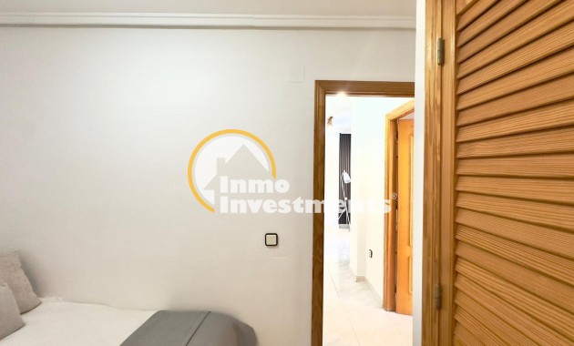 Resale - Apartment - Torrevieja - Playa del Cura