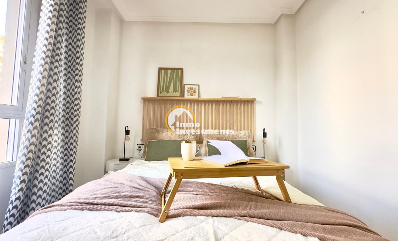 Resale - Apartment - Torrevieja - Playa del Cura