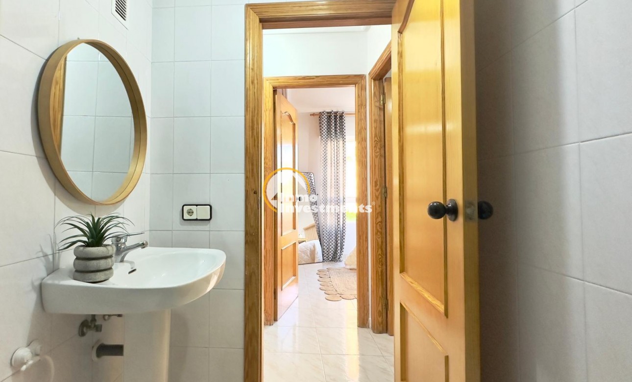 Resale - Apartment - Torrevieja - Playa del Cura