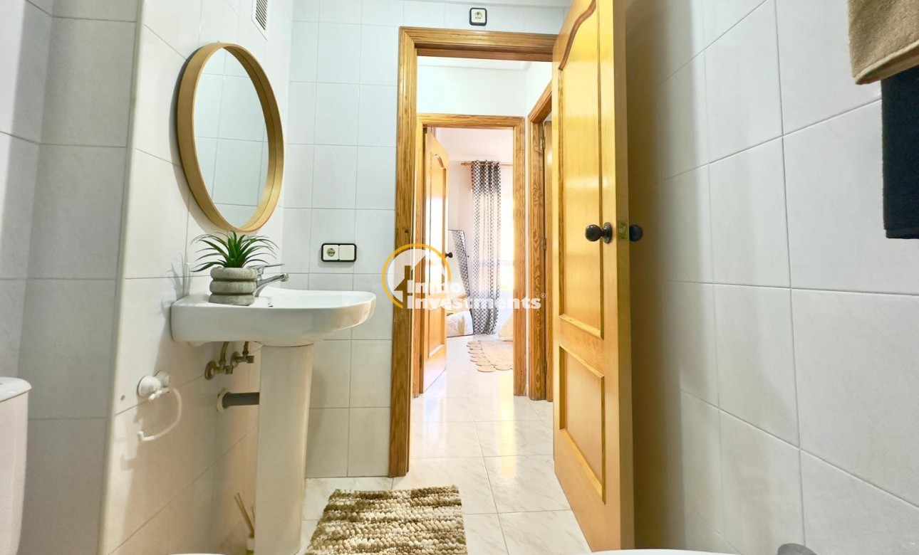 Resale - Apartment - Torrevieja - Playa del Cura
