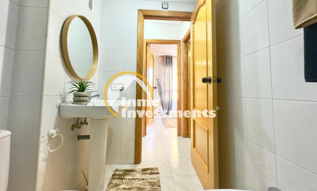 Resale - Apartment - Torrevieja - Playa del Cura
