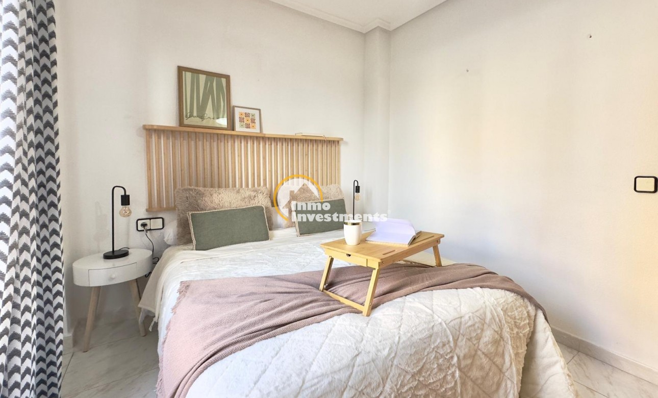 Resale - Apartment - Torrevieja - Playa del Cura