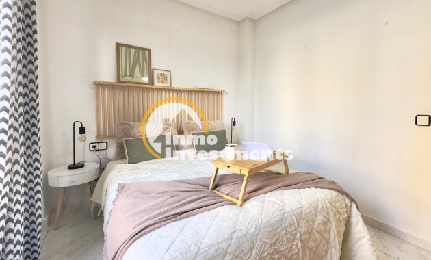 Resale - Apartment - Torrevieja - Playa del Cura