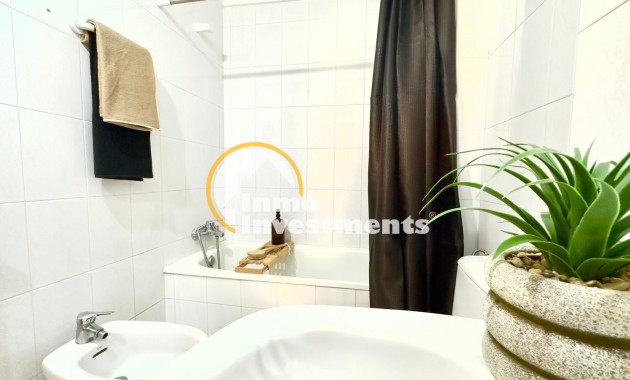 Resale - Apartment - Torrevieja - Playa del Cura