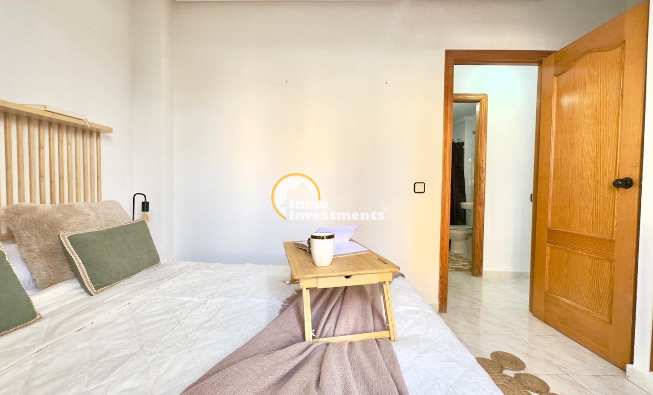 Resale - Apartment - Torrevieja - Playa del Cura