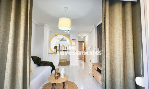 Resale - Apartment - Torrevieja - Playa del Cura
