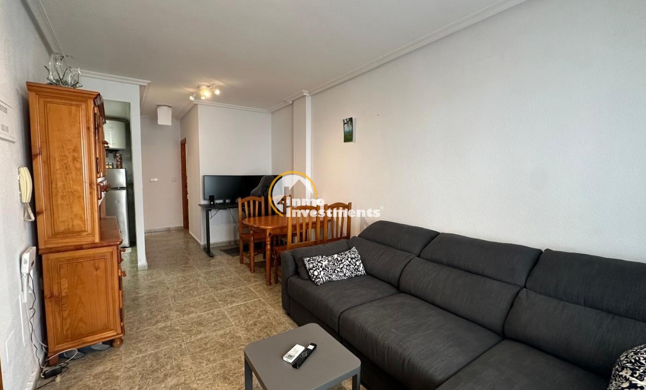 Resale - Apartment - Torrevieja - Estacion de autobuses