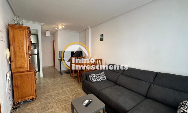 Resale - Apartment - Torrevieja - Estacion de autobuses
