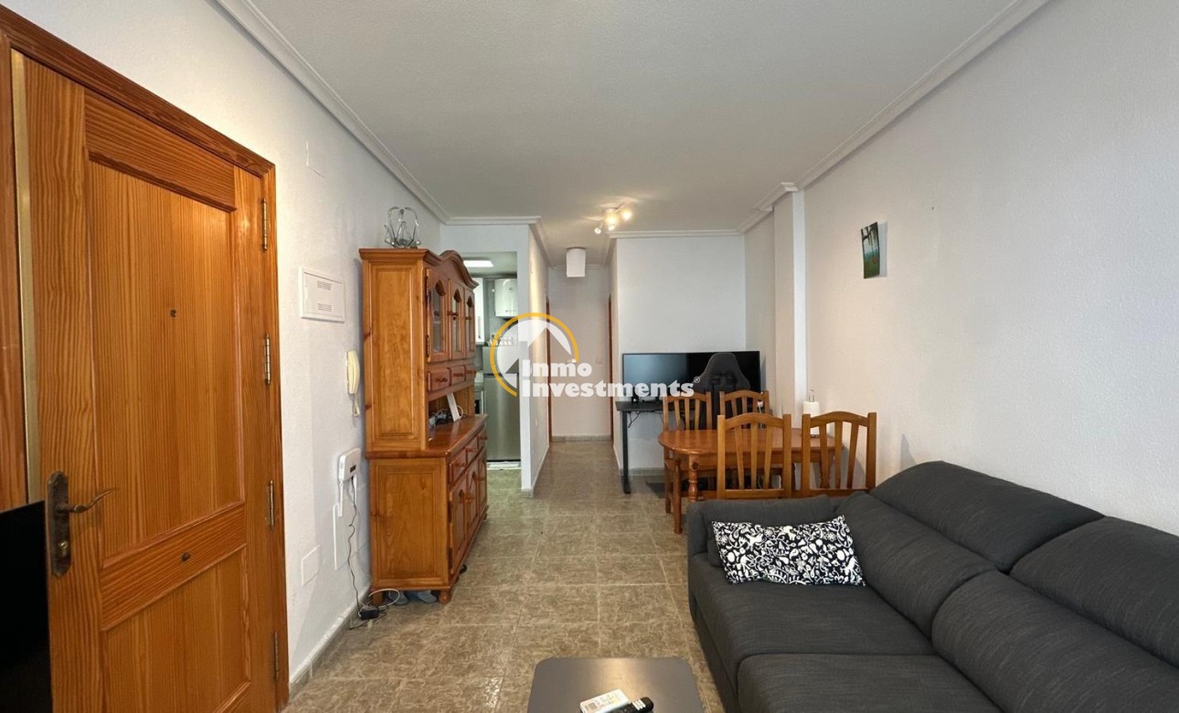 Resale - Apartment - Torrevieja - Estacion de autobuses