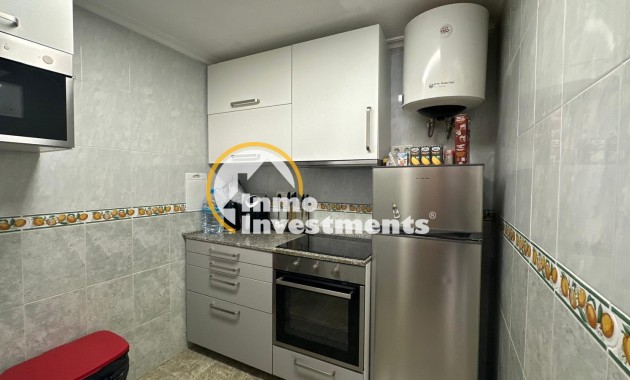 Resale - Apartment - Torrevieja - Estacion de autobuses