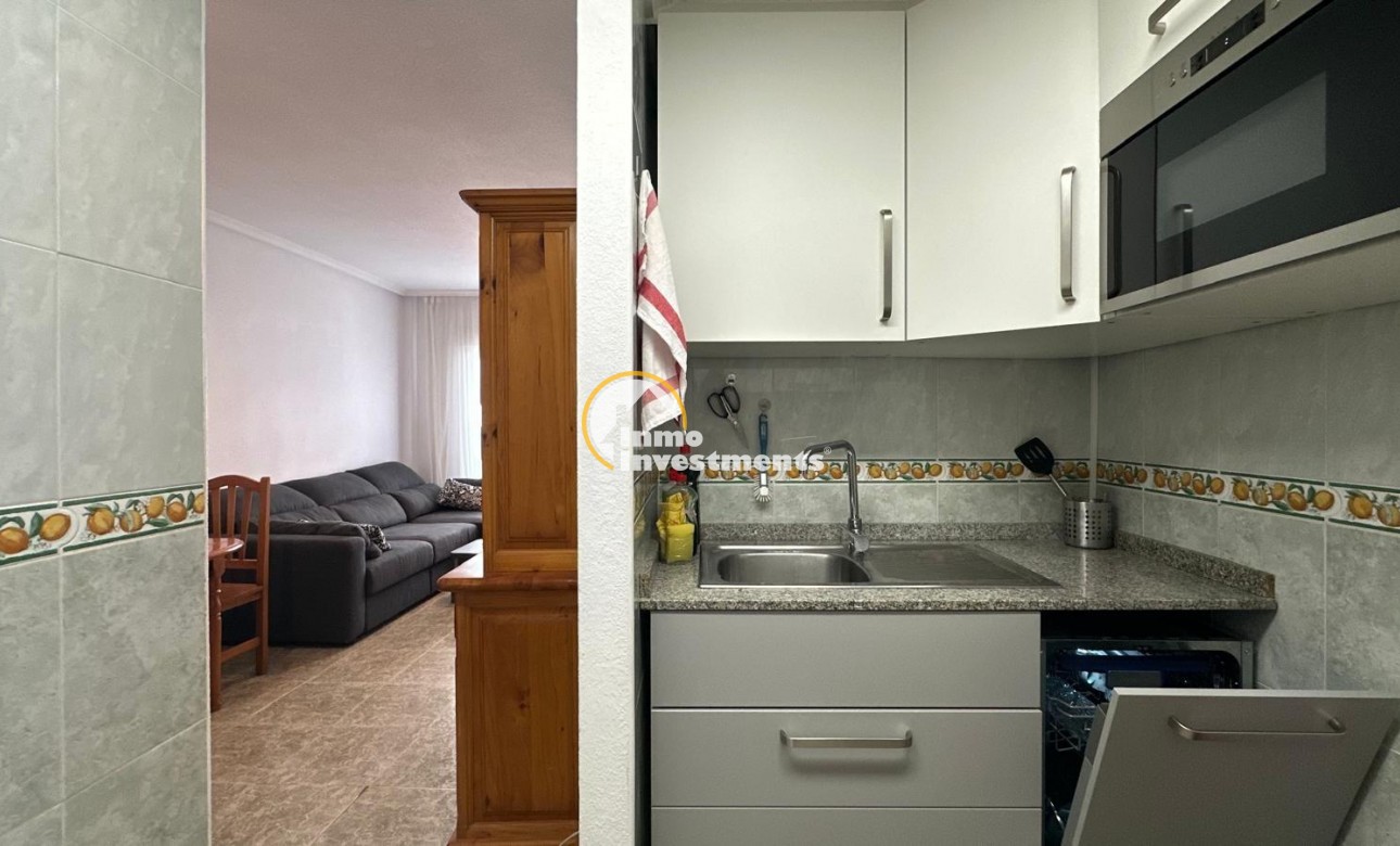 Resale - Apartment - Torrevieja - Estacion de autobuses