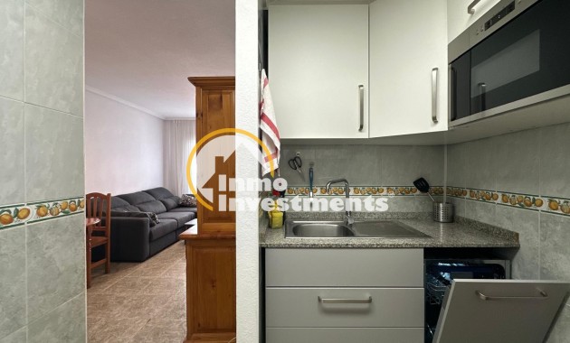 Resale - Apartment - Torrevieja - Estacion de autobuses