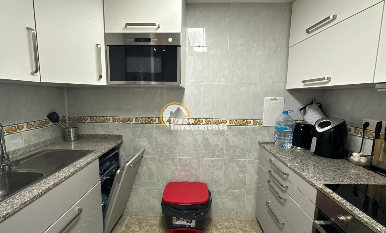 Resale - Apartment - Torrevieja - Estacion de autobuses