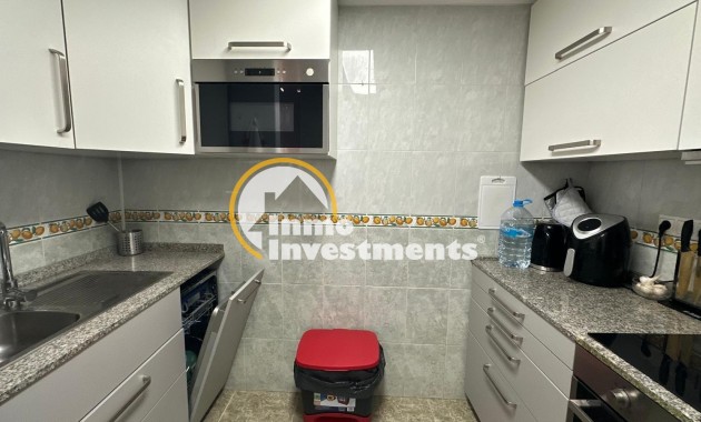 Resale - Apartment - Torrevieja - Estacion de autobuses