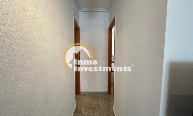 Resale - Apartment - Torrevieja - Estacion de autobuses