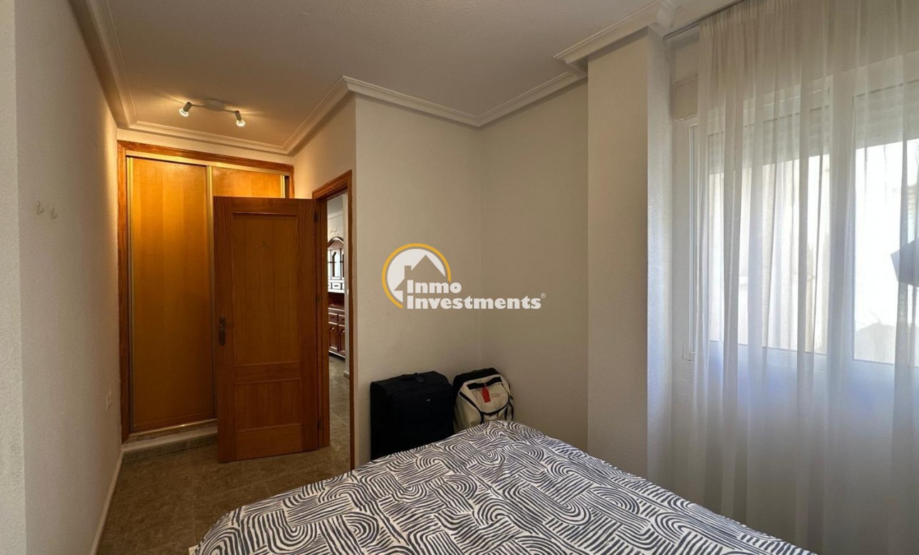 Resale - Apartment - Torrevieja - Estacion de autobuses
