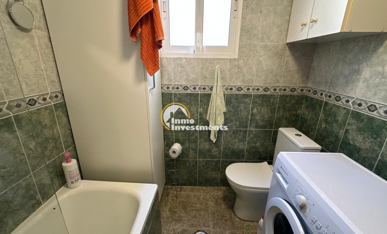 Resale - Apartment - Torrevieja - Estacion de autobuses