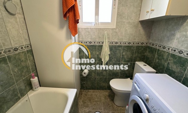 Resale - Apartment - Torrevieja - Estacion de autobuses