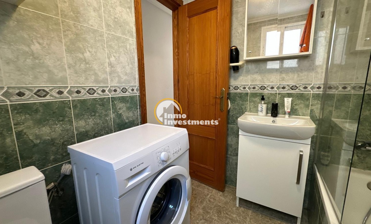 Resale - Apartment - Torrevieja - Estacion de autobuses