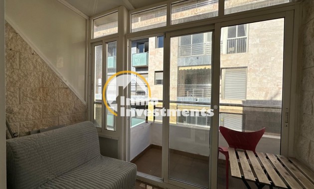 Resale - Apartment - Torrevieja - Estacion de autobuses