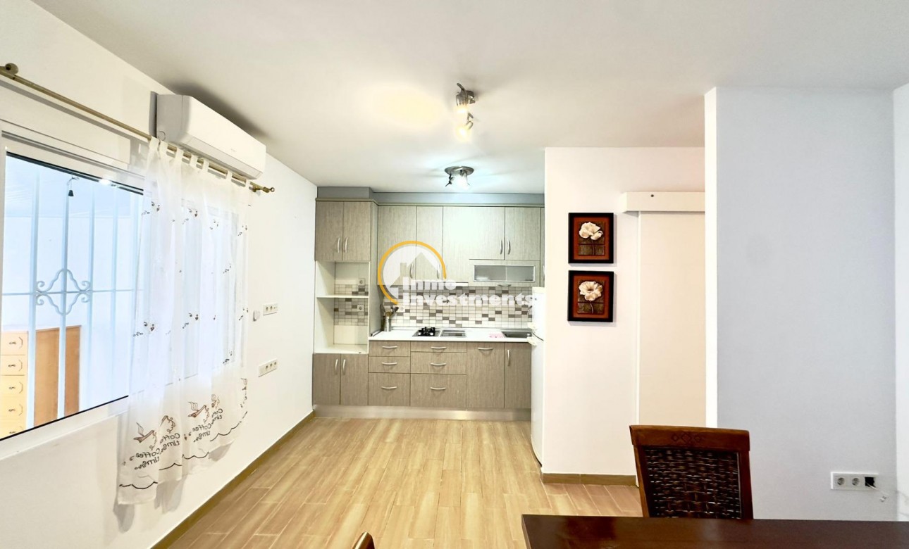 Resale - Bungalow - Torrevieja - El Limonar