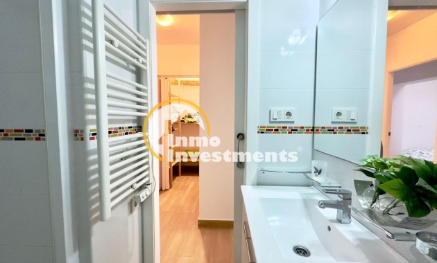 Resale - Bungalow - Torrevieja - El Limonar