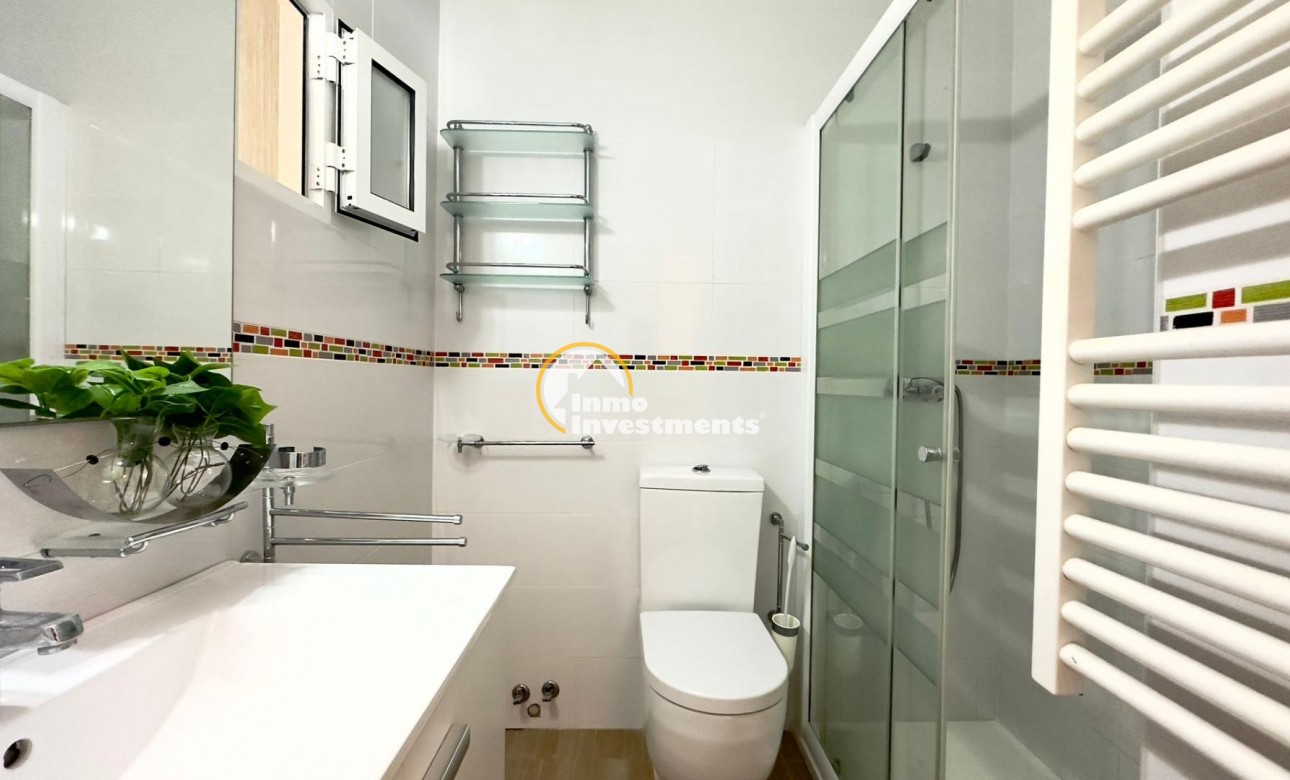 Resale - Bungalow - Torrevieja - El Limonar