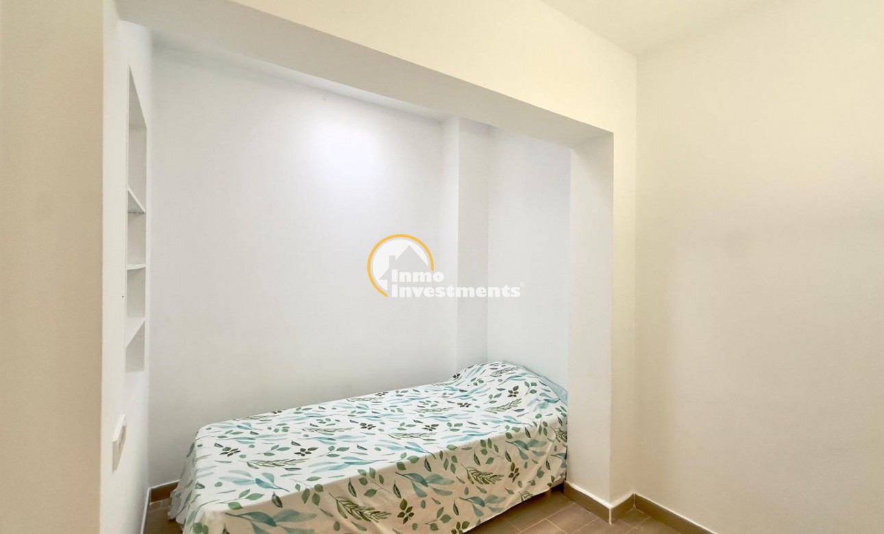 Resale - Bungalow - Torrevieja - El Limonar