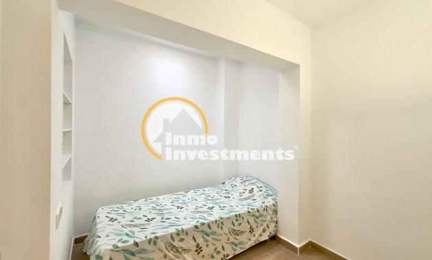 Resale - Bungalow - Torrevieja - El Limonar