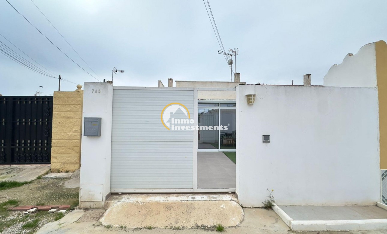 Resale - Bungalow - Torrevieja - El Limonar