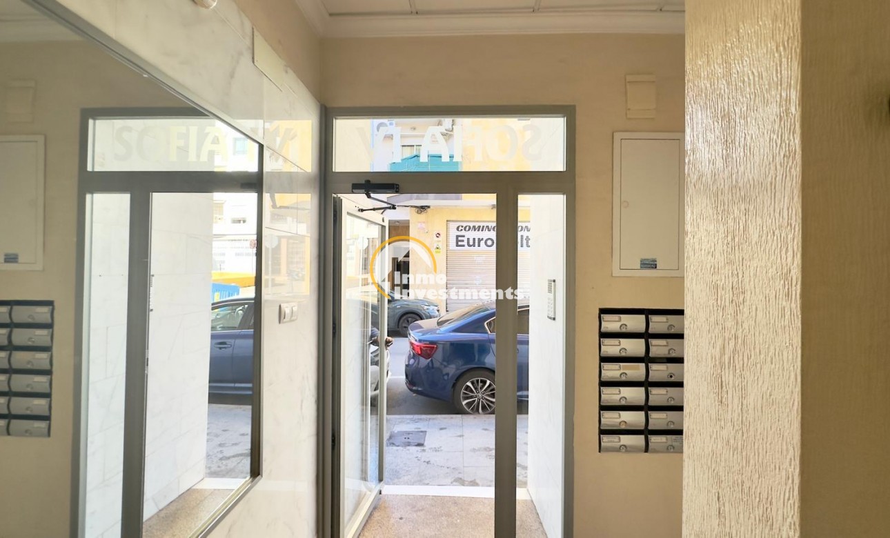 Resale - Apartment - Torrevieja