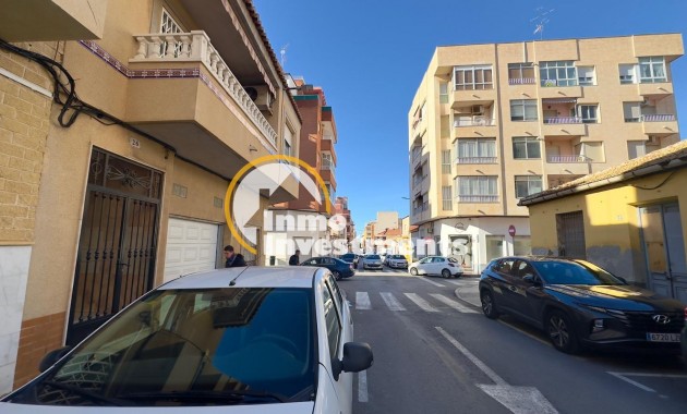 Resale - Apartment - Torrevieja