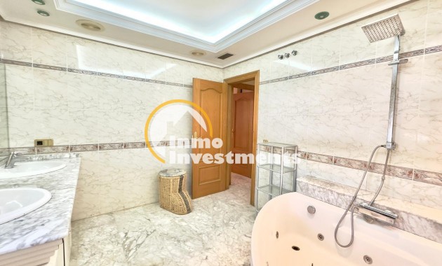 Reventa - Ático - Torrevieja - Centro