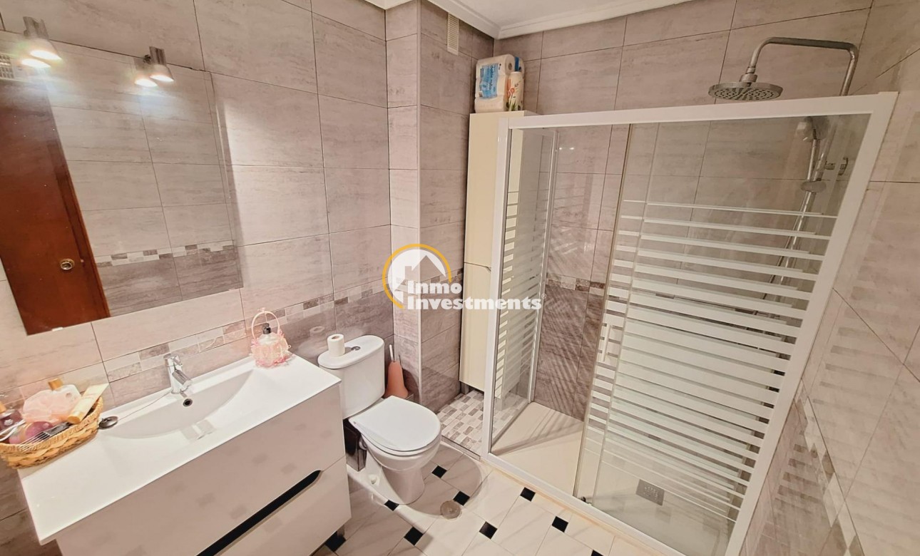 Reventa - Apartamento - Torrevieja - Acequion