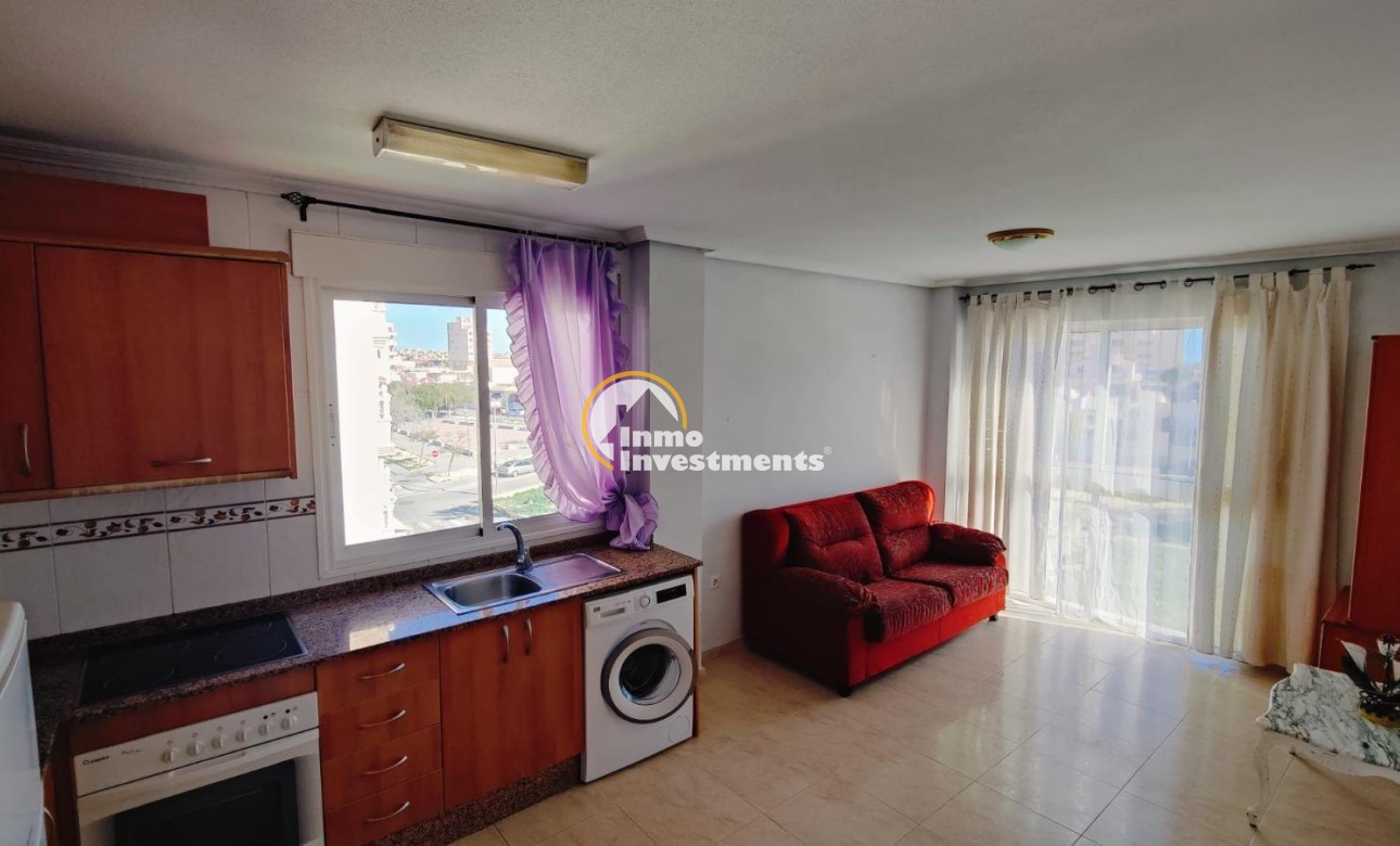 Reventa - Apartamento - Torrevieja - Aguas Nuevas
