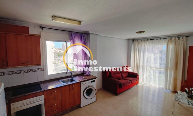 Reventa - Apartamento - Torrevieja - Aguas Nuevas