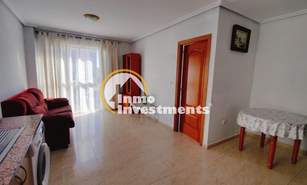 Reventa - Apartamento - Torrevieja - Aguas Nuevas