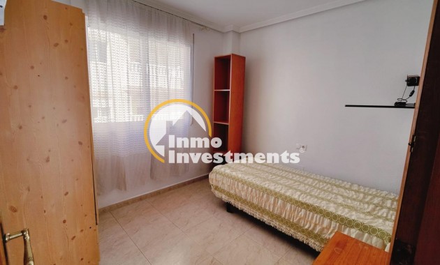 Reventa - Apartamento - Torrevieja - Aguas Nuevas