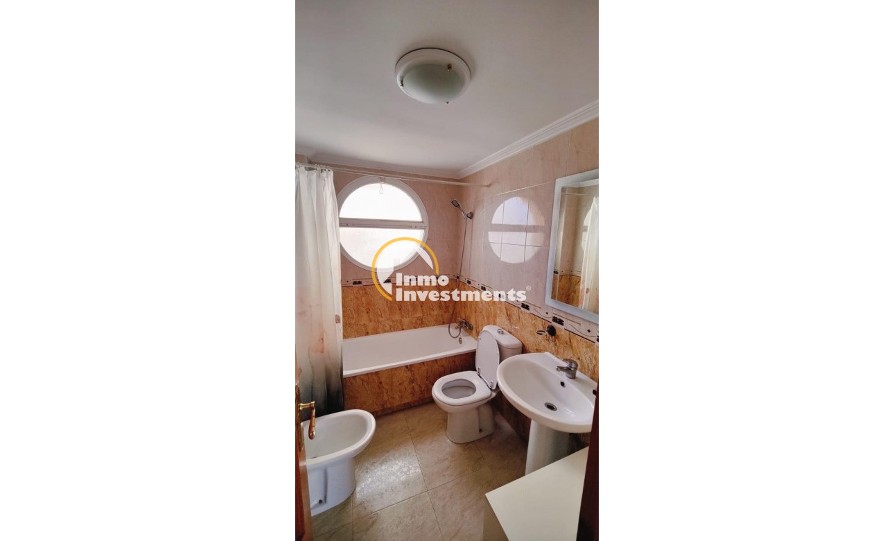 Reventa - Apartamento - Torrevieja - Aguas Nuevas