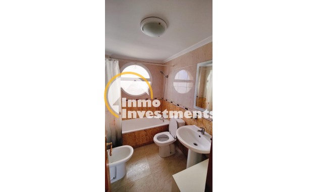 Reventa - Apartamento - Torrevieja - Aguas Nuevas