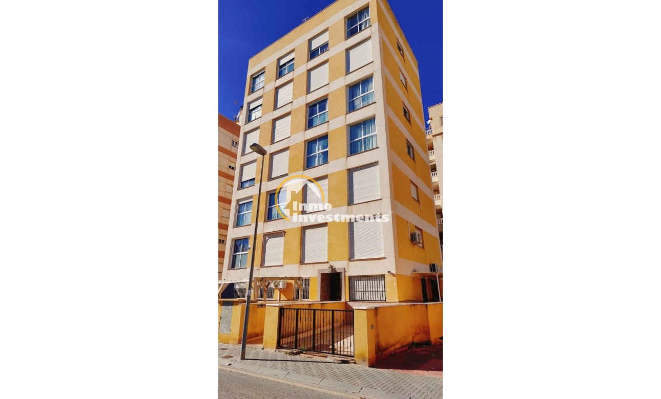 Reventa - Apartamento - Torrevieja - Aguas Nuevas