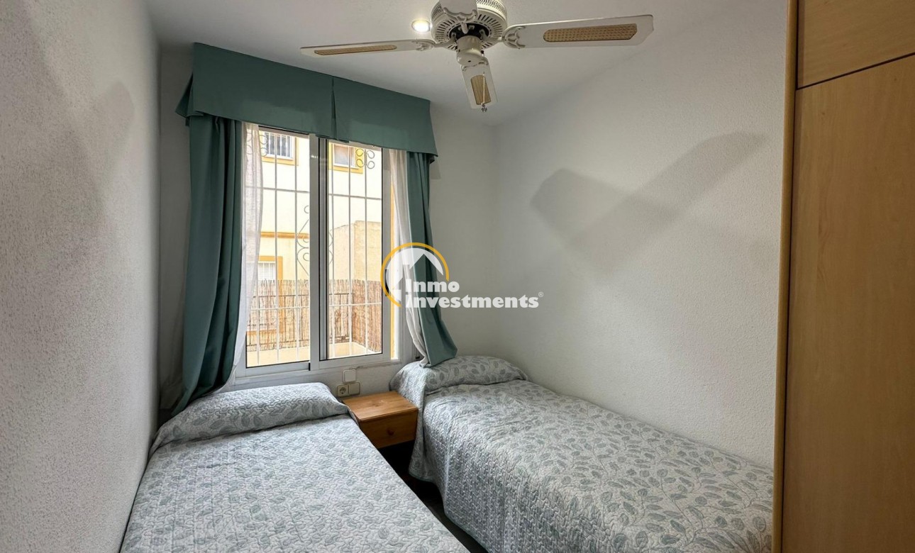 Resale - Bungalow - Orihuela Costa - Playa Flamenca