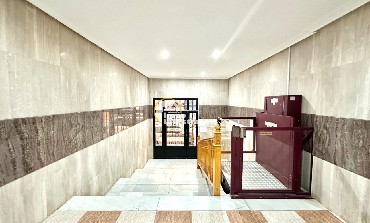 Reventa - Apartamento - Torrevieja - Centro