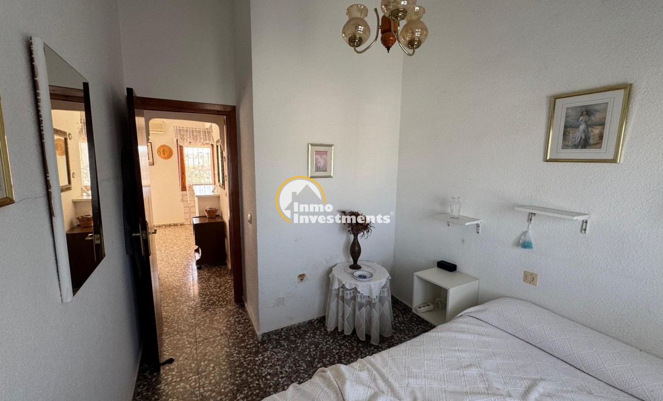 Reventa - Chalet independiente - Torrevieja - La Siesta