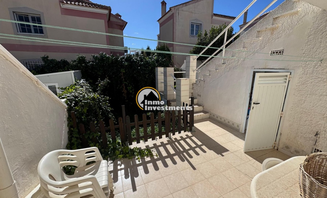 Reventa - Chalet independiente - Torrevieja - La Siesta