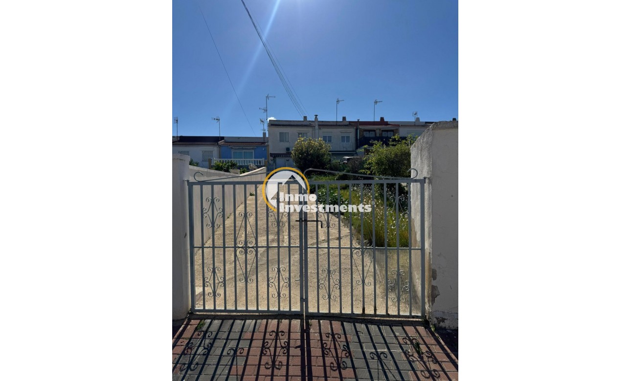 Reventa - Chalet independiente - Torrevieja - La Siesta