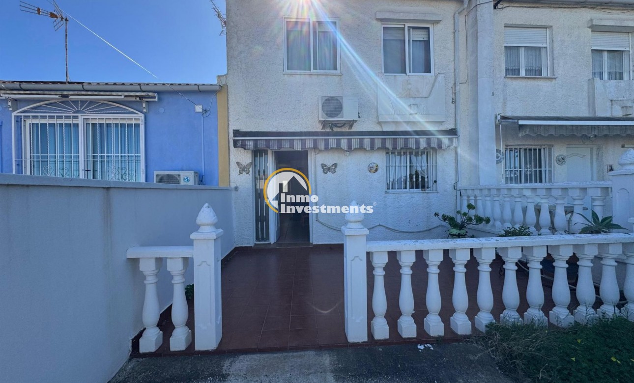 Reventa - Chalet independiente - Torrevieja - La Siesta